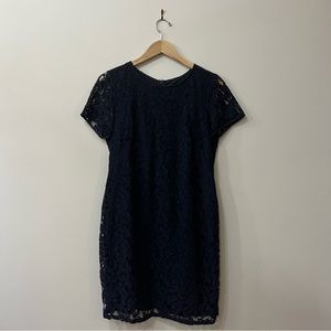 Ann Taylor Navy Lace Dress Size 12P Short Sleeves Wedding Guest and work dress